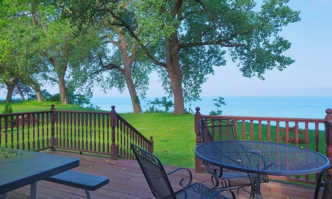 Riverside Casa | Lakefront home, perfect getaway