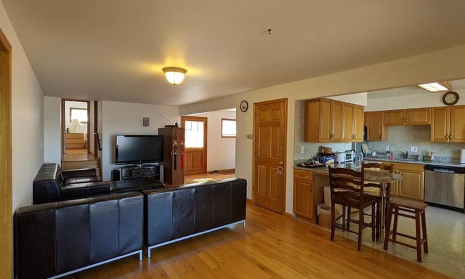 Fox Lake Apartamento | lakefront home