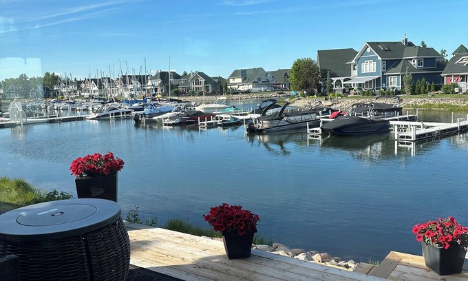 Markerville Casa | Lakefront home with luxurious comfort showcasing life at the lake!