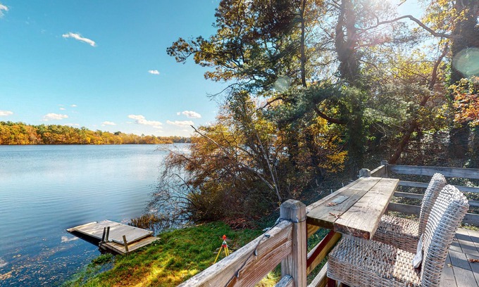 Plymouth Casa | Lakefront home with private dock, deck, & lovely view - short drive to the cape