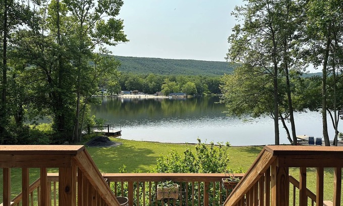 Kabletown Casa | Lakefront House w/ Modern Comforts!