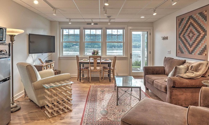 Dundee Apartamento | ¡NUEVO! Finger Lakes Apt con acceso al muelle en el lago Keuka