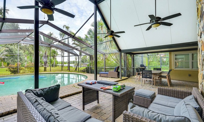 Lutz Casa | Lakefront Lutz Home w/ Hot Tub: 15 Mi to Tampa