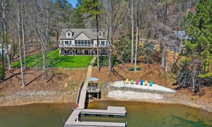 Lake Norman of Catawba Casa | Lakefront Manor w/ Beach, Gameroom, Sauna, Theatre