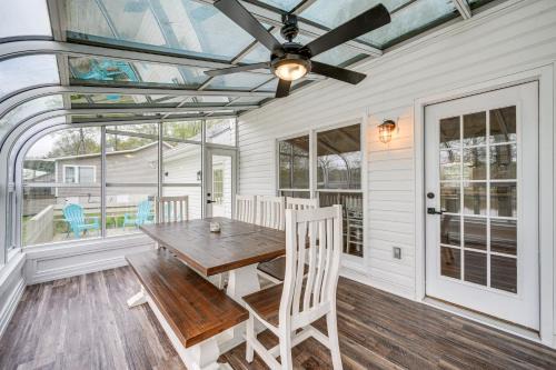 Milledgeville Casa | Lakefront Milledgeville Home with Private Dock!