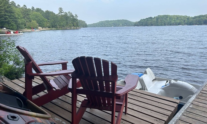 Muskoka Lakes Cabaña | Lakefront Muskoka 3 Bedroom Cottage with Breathtaking View