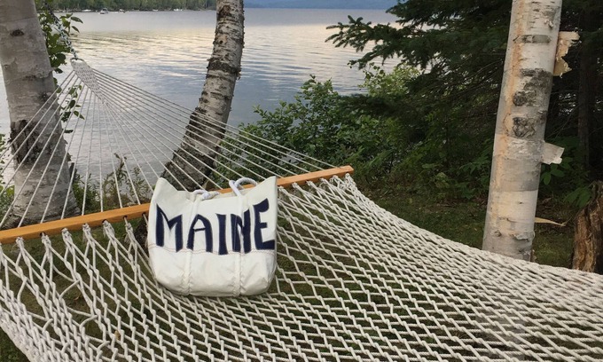 Rangeley Cabina | Lakefront En Smith's Cove En Bonney Point. Familias, cazadores, pescadores bienvenidos.
