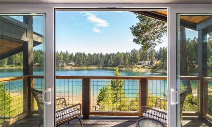 Mason County Casa | Lakefront | Paddle boards + Kayak | Fire Pit