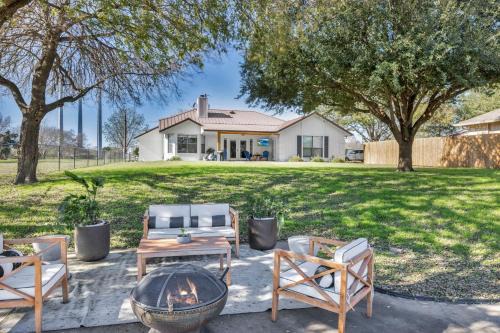 Marble Falls Casa | Lakefront Paradise with Firepit
