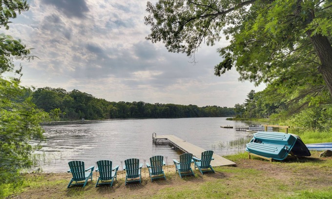 Brill Cabina | Lakefront Retreat: Deck, Grill & Private Dock!
