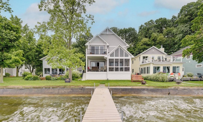 Sturgis Casa | Lakefront Retreat: Private Dock, Kayaks & Grill!