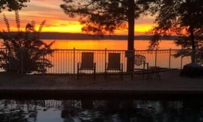 Reynolds Landing Casa | Lakefront Retreat!