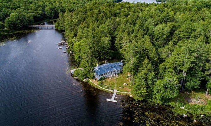 Orland Cabina | Lakefront Secluded Estate Near Ocean, Bar Harbor, Acadia Called Whispering Pines