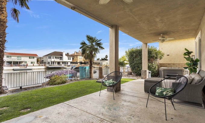 Victorville Casa | Lakefront Serenity Retreat