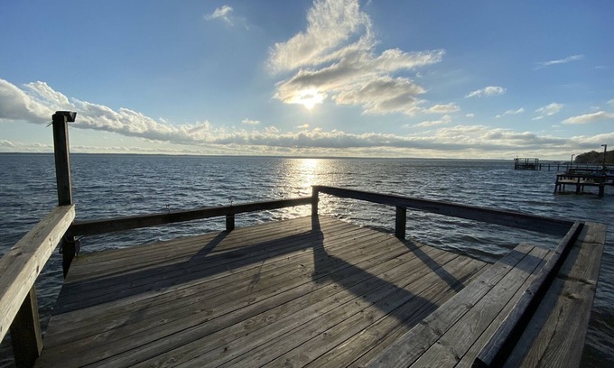 Summerton Casa | Lakefront Stay on Santee