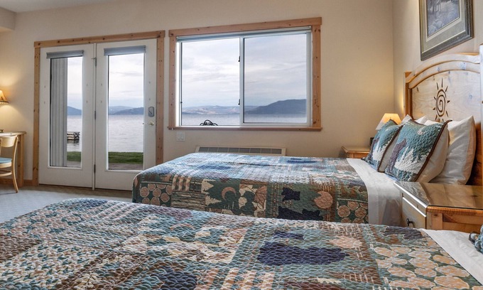 Polson Condominio | Lakefront Studio with views!