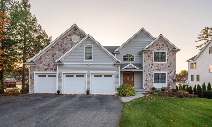 Salem Casa | Lakefront Sunset Home, Private Dock & Beach