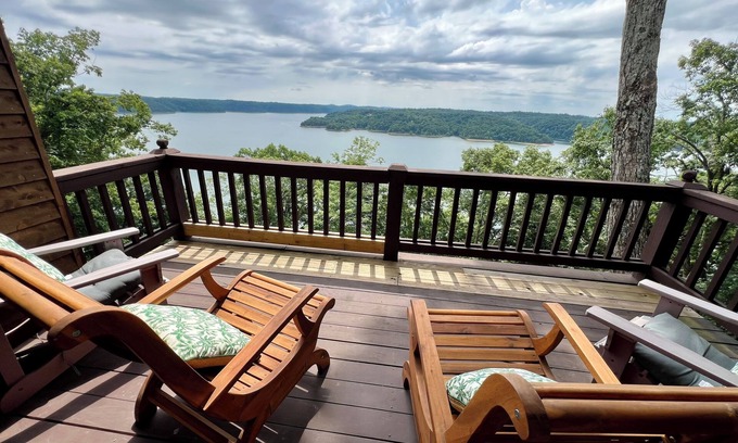 Nancy Cabina | Lakefront with Incredible Views! Pet Friendly & Hot Tub Overlooking the lake!