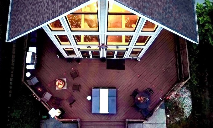 Ingleside Casa | Lakehome🏡🌊Big View 👀 Monster Deck ✌🏼Fire Pits🔥 Boat Dock 🚤 Loft Office 👨🏻‍💻 Kayaks 🚣🏼‍♀️