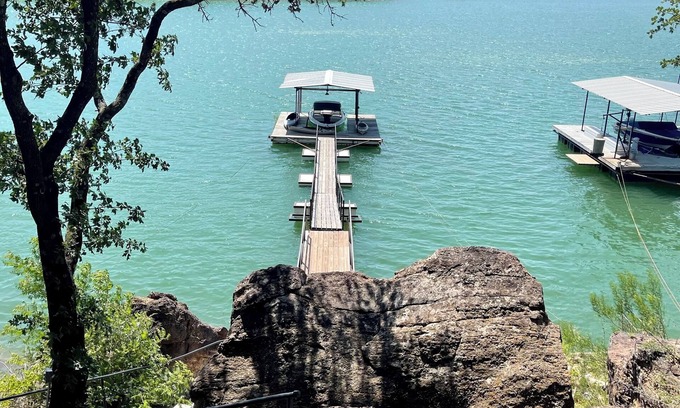 Cisco Casa | Lakehouse front property swim off pier!