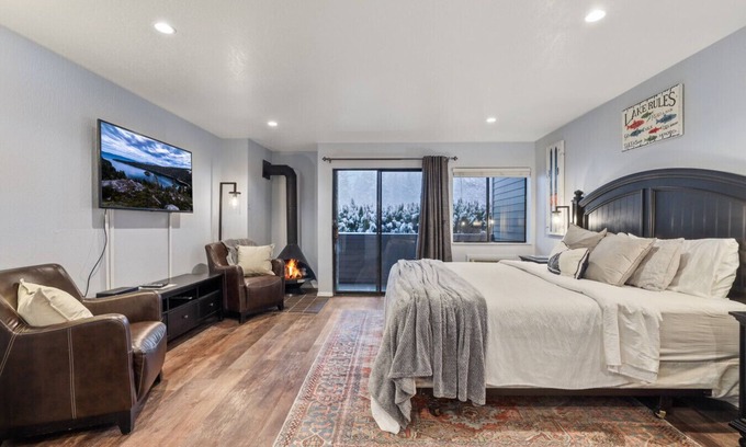 South Lake Tahoe Condominio | Lakeland Hotel Style Studio Condo - Prime Location