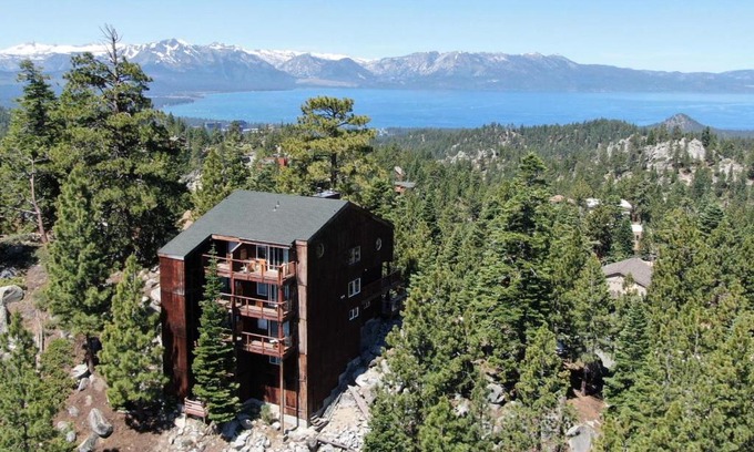 Tahoe Village Casa | Lakescape by Lake Tahoe Accommodations