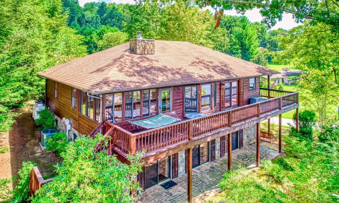 Lake Junaluska Casa | Lakeshore Treetops