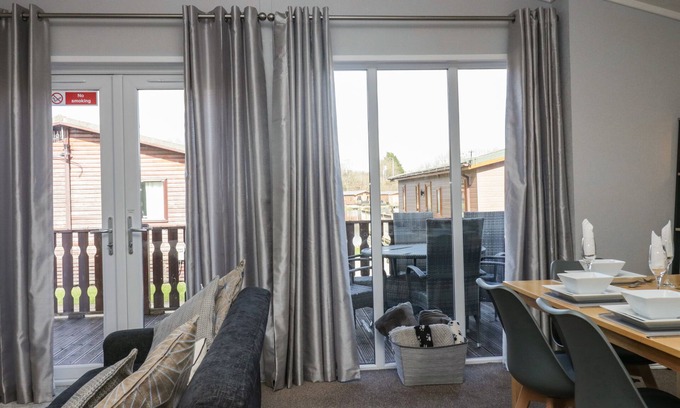 Yealand Conyers Cabaña | Lakeside 20