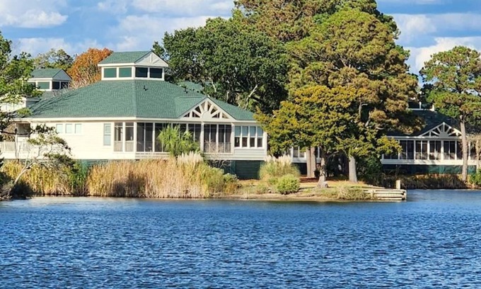 Litchfield by the Sea Condominio | Litchfield by The Sea - Villa junto al lago con excelentes vistas.