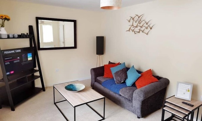 Eastleigh Casa | Lakeside: Argosy 3 bedroom sleeps 6