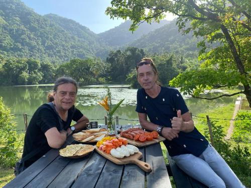 Rideegama Otro | Lakeside Base Camp