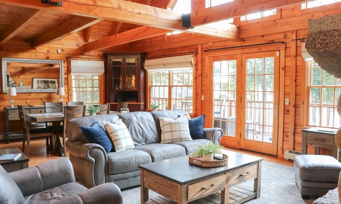 Smithfield Casa | Lakeside Cabin Retreat: Waterfront, Near Colby College, Waterville & Augusta