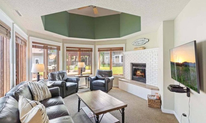 Nisswa Condominio | Lakeside Condo in Gull Lake, MN, 2BR, Boat Rentals