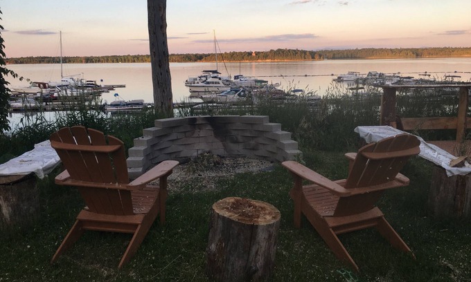 Plattsburgh Cabaña | Lakeside Cottage #304 at Valcour Cottages