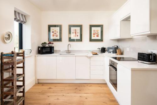 Capheaton Casa | Lakeside Cottage, Edward