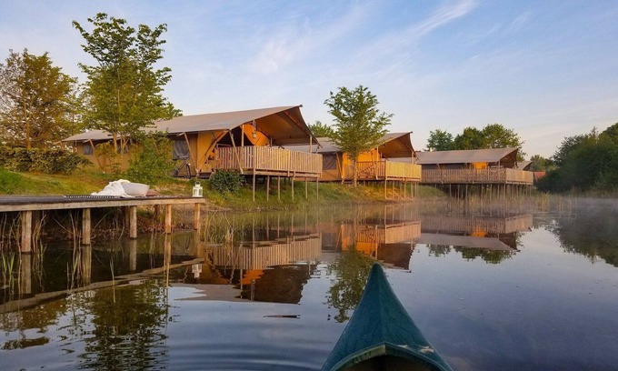 Bant Casa | Lodge junto al Estanque con Muelle Privado