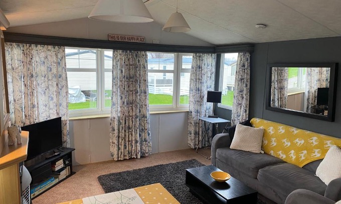 Chichester Otro | Lakeside