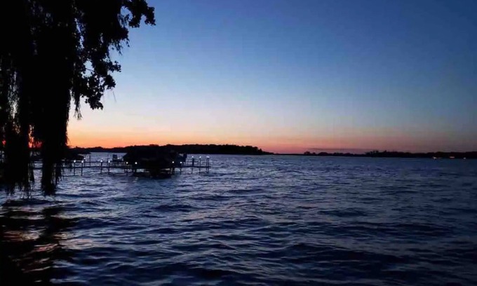 Fox Lake Casa | Lakeside Getaway ★ 2 King Beds ★ Chain O Lakes