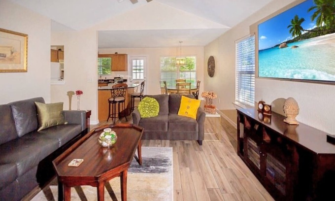 Springdale Casa | Lakeside Getaway - Next to Beaver Lake