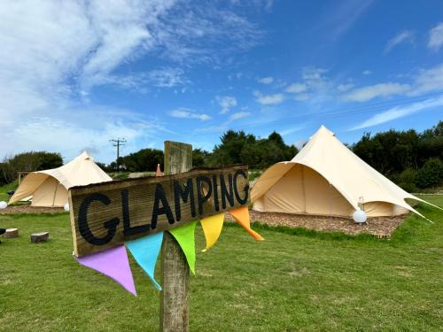 St Wenn Otro | Lakeside Glamping Kingfisher