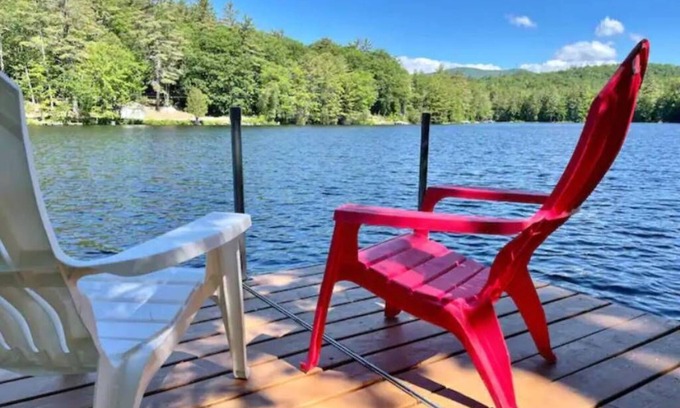Denmark Cabina | Lakeside Haven - Ice fishing, Snowmobiling, Skiing