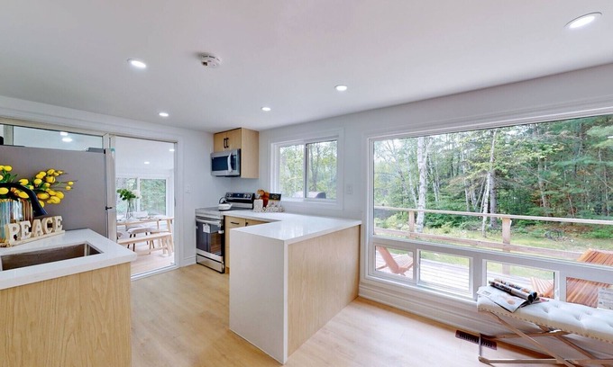 Kearney Cabaña | Lakeside Haven in Prime Muskoka - Ideal for Family Retreats!