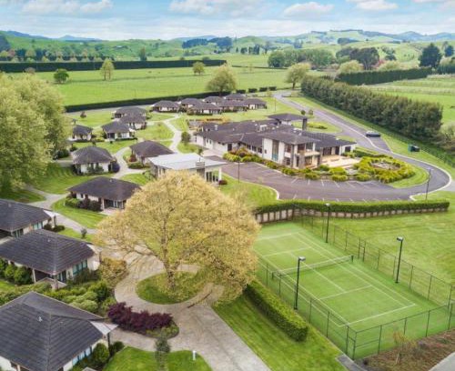 Karapiro Hotel | Lakeside Health and Wellness Resort