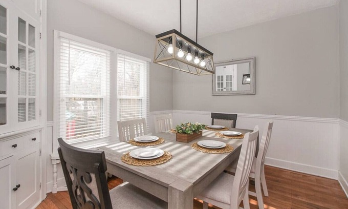 Lorain Casa | Lakeside Home in Lorain
