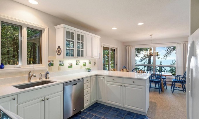 Harbor Springs Casa | Lakeside Home with Panoramic Views of Lake Michigan!