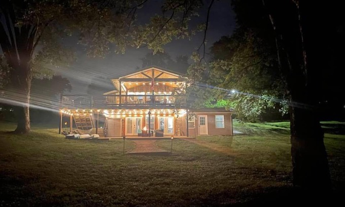 Gallatin Cabaña | Old Hickory Lake Cottage con muelle - Se admiten mascotas