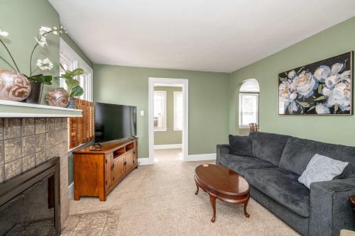Lakeside Park Casa | Lakeside Landing - Modern & Chic 3BR Retreat