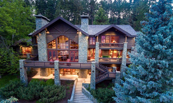 Lakeside Casa | Lakeside Luxury