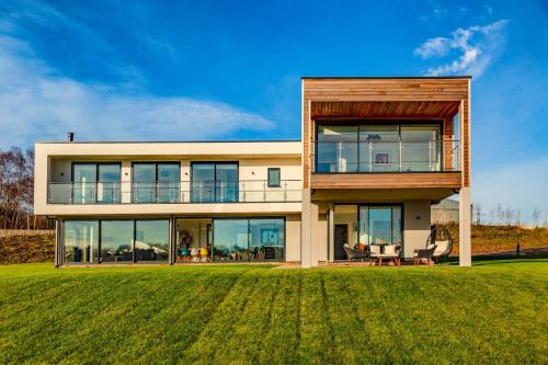 Holworth Casa | Lakeside property with spa access on a nature reserve Sandpiper BV13
