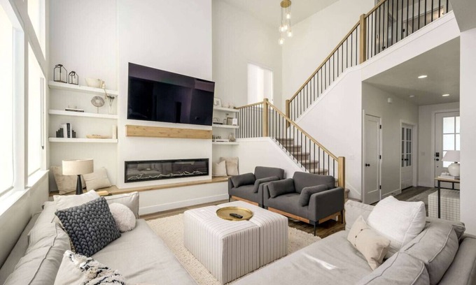 Provo Bay Casa | Lakeside + Provo Stylish Getaway